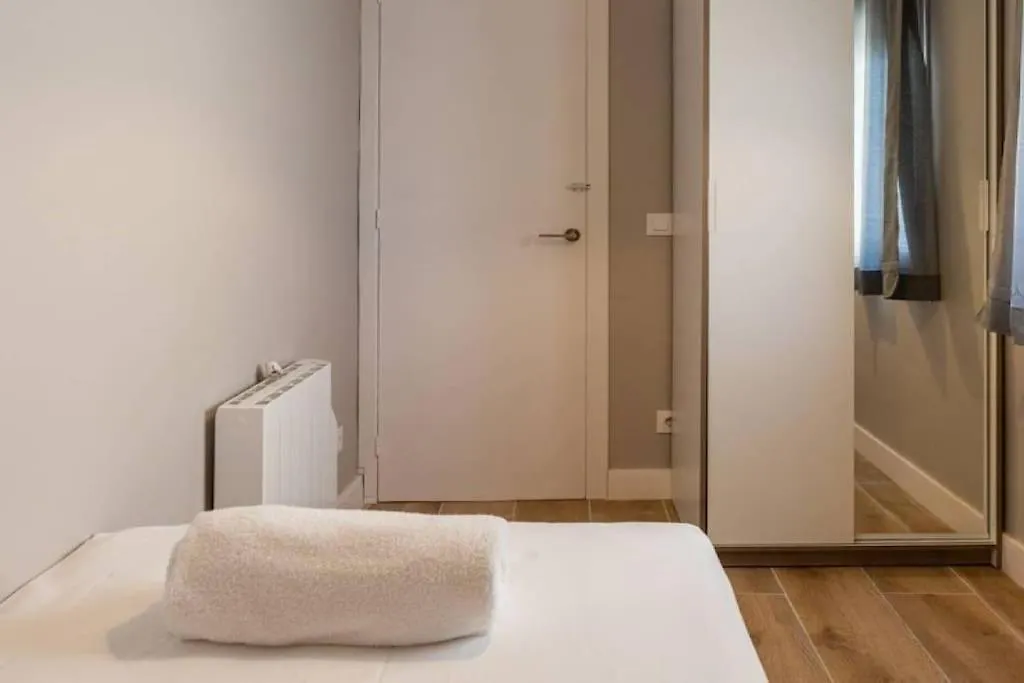 Bebarceloner Vall Hebron Apartment Spain